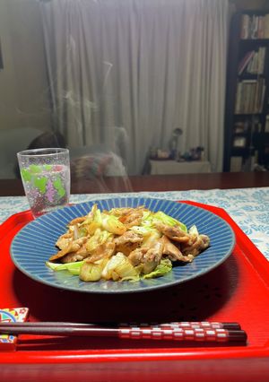 味付け麺汁のみ豚肉とキャベツの胡麻油炒め-レシピのメイン写真