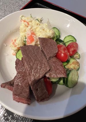 かんたんステーキ　ポテサラトッピング-レシピのメイン写真