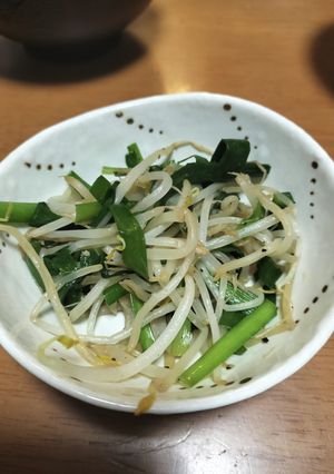 モヤシとニラのバター醤油炒め-レシピのメイン写真