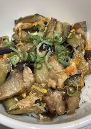 秋サバと秋ナスの卵とじ丼-レシピのメイン写真