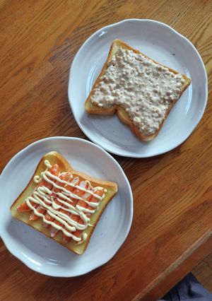 納豆とカニカマで惣菜食パン-レシピのメイン写真
