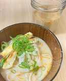 暑い夏は手軽に素麺！豆乳坦々つゆ