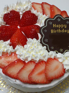 ハートのいちごでBirthDayケーキ♪-レシピのメイン写真