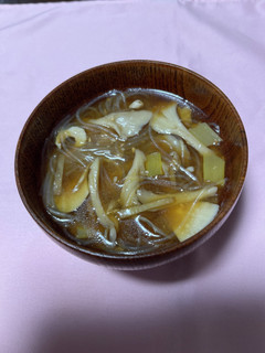 蒸し鶏の茹で汁を使ってお味噌汁-レシピのメイン写真
