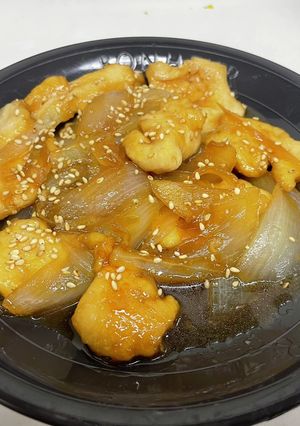 玉ねぎと鶏胸肉の煮こみ-レシピのメイン写真
