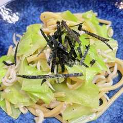 รูปของ レンチンで簡単！しらすキャベツパスタ♪