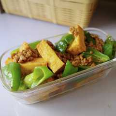A picture of 厚揚げピーマン中華風✦お弁当.