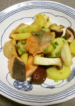 鮭、じゃがいも、きのこの麺つゆソテー-レシピのメイン写真