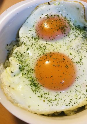 目玉焼き＆ハーブバターライス-レシピのメイン写真