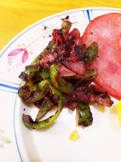 ピーマンと玉ねぎの梅肉炒め-レシピのメイン写真