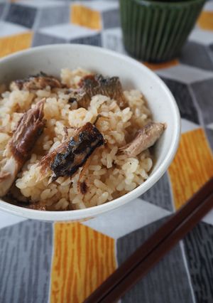 味付けは味噌で！秋刀魚の炊き込みご飯-レシピのメイン写真
