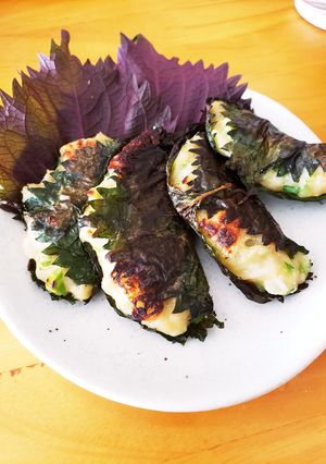 鶏ひき餅の赤シソ包み焼き♪-レシピのメイン写真