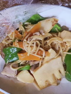 お米パスタで焼きビーフン(カレー味も)-レシピのメイン写真