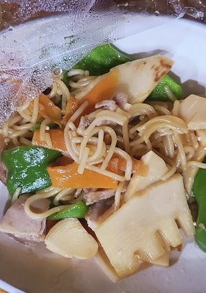 お米パスタで焼きビーフン(カレー味も)-レシピのメイン写真