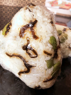 枝豆•じゃこ•塩昆布のおにぎり-レシピのメイン写真