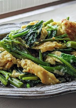 空芯菜とふわふわ玉子のガリマヨ炒め-レシピのメイン写真