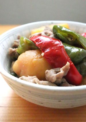 夕食♪家にある材料で肉じゃがピーマン-レシピのメイン写真