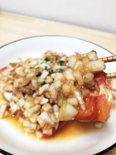 箸が止まらない!トマトと玉ねぎのサラダ-レシピのメイン写真