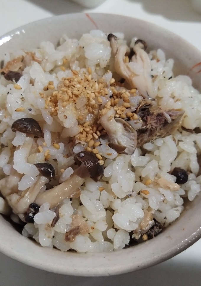 簡単！サバ缶のさっぱり炊き込みご飯-レシピのメイン写真