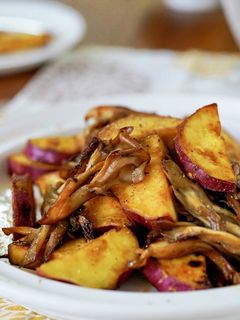 秋の味☆さつまいも・舞茸・バター醤油炒め-レシピのメイン写真