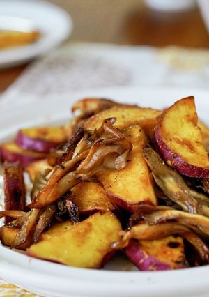 秋の味☆さつまいも・舞茸・バター醤油炒め-レシピのメイン写真