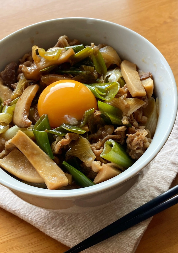 ＊牛肉と白ネギのすき焼き丼＊-レシピのメイン写真