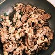 ご飯に乗せるお肉のしぐれ煮