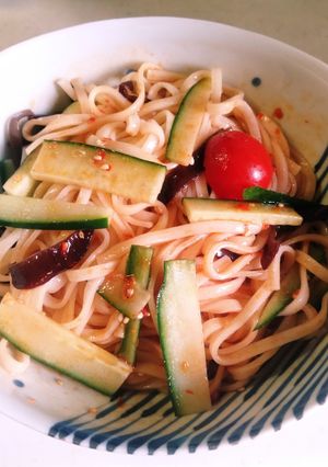 夏の終わりの簡単ピリ辛冷やしうどん-レシピのメイン写真