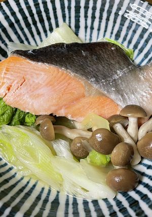 秋鮭と野菜たっぷりレンジ蒸し-レシピのメイン写真