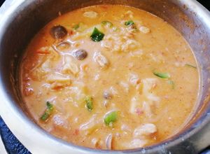 ココナッツ缶とトマト缶でカフェ風カレー！-レシピのメイン写真
