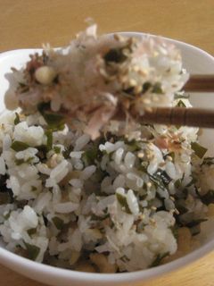 梅とわかめの混ぜご飯♪-レシピのメイン写真