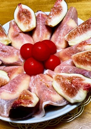 完熟いちじくの生ハム巻き-レシピのメイン写真