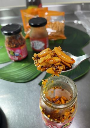 簡単美味い♡食べる柿の種ラー油-レシピのメイン写真