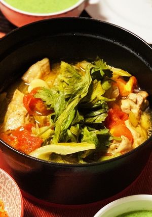 鶏肉のセロリ＆トマト煮★ストウブ鍋-レシピのメイン写真