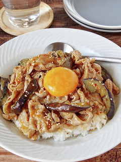 ☆簡単☆豚バラとなすの旨辛丼-レシピのメイン写真