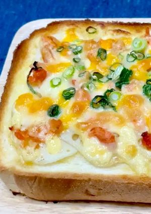 食パンアレンジ☆蓮根鮭マヨチーズトースト-レシピのメイン写真