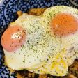 ケチャップライス&目玉焼きのオムライス