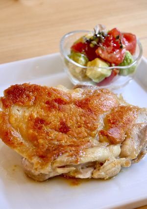 柔らかパリパリ！鶏もも肉の塩焼き-レシピのメイン写真