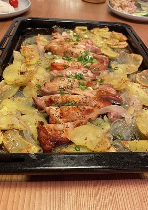 鶏もも肉とじゃがいものオーブン焼き-レシピのメイン写真