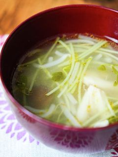 ラー油でピリッと☆豆苗もやしスープ-レシピのメイン写真