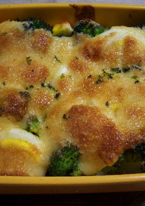 ブロッコリーとゆで卵のマヨチーズ焼き-レシピのメイン写真