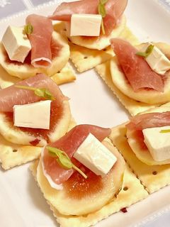 いちじくのカナッペ 生ハム&チーズのせ-レシピのメイン写真