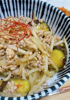 豚ミンチとなすもやしのシャキシャキ丼-レシピのメイン写真