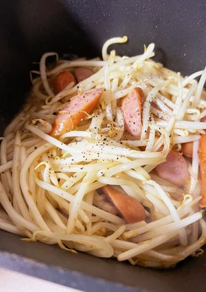 カレー味！ウィンナーともやしの炒め物弁当-レシピのメイン写真