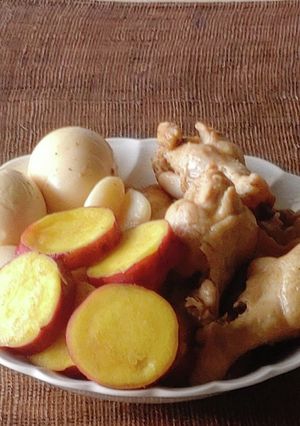 お酢で柔らか★基本の手羽元煮と薩摩芋★卵-レシピのメイン写真