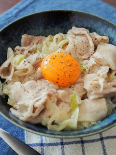 レンジで簡単♪ねぎ塩こうじ豚丼-レシピのメイン写真