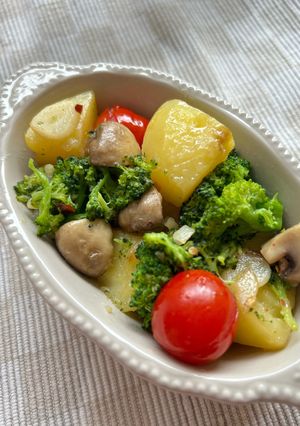 「減らソルト」じゃが芋と野菜のアヒージョ-レシピのメイン写真