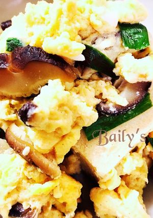 高野豆腐と椎茸のニラ玉とじ-レシピのメイン写真