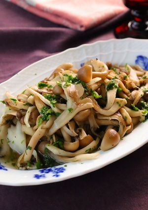 作り置きにも！きのこ2種のワイン煮-レシピのメイン写真