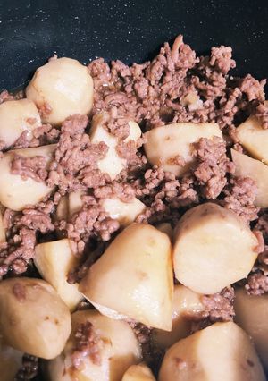 里芋とひき肉の煮物-レシピのメイン写真